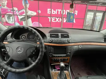 Mercedes-Benz E 320 2003 года за 5 000 000 тг. в Тараз – фото 6