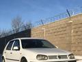 Volkswagen Golf 1998 года за 2 600 000 тг. в Астана