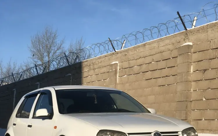 Volkswagen Golf 1998 года за 2 600 000 тг. в Астана