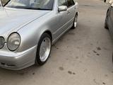 Mercedes-Benz E 55 AMG 1996 годаfor5 000 000 тг. в Алматы – фото 2
