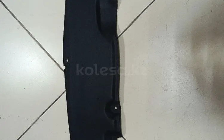 Обшивка капота Toyota Previa 2006- за 20 000 тг. в Астана