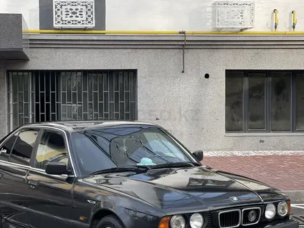 BMW 525 1990 года за 2 800 000 тг. в Шымкент