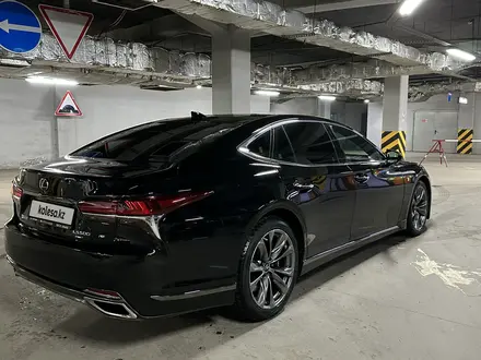 Lexus LS 500h 2018 года за 38 000 000 тг. в Алматы – фото 4