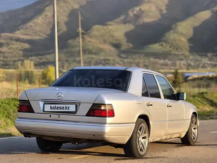 Mercedes-Benz E 280 1990 года за 2 000 000 тг. в Талдыкорган – фото 7