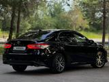 Toyota Camry 2021 годаfor17 500 000 тг. в Усть-Каменогорск – фото 3