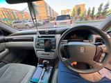 Toyota Crown 2001 года за 3 900 000 тг. в Астана – фото 5