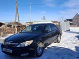 Toyota Camry 2002 годаүшін3 750 000 тг. в Усть-Каменогорск – фото 2