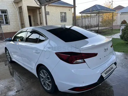 Hyundai Elantra 2019 года за 8 000 000 тг. в Шымкент – фото 10