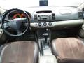 Toyota Camry 2005 года за 2 897 500 тг. в Актобе – фото 9