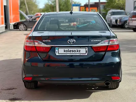 Toyota Camry 2015 года за 12 300 000 тг. в Астана – фото 13