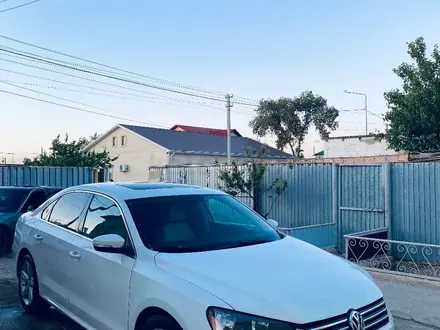 Volkswagen Passat 2013 года за 4 250 000 тг. в Атырау – фото 5