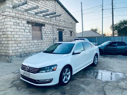 Volkswagen Passat 2013 года за 4 250 000 тг. в Атырау – фото 7
