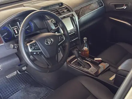 Toyota Camry 2017 года за 14 500 000 тг. в Усть-Каменогорск – фото 8