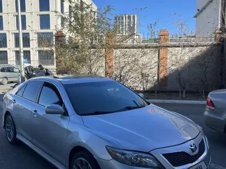 Toyota Camry 2010 года за 5 000 000 тг. в Атырау – фото 11