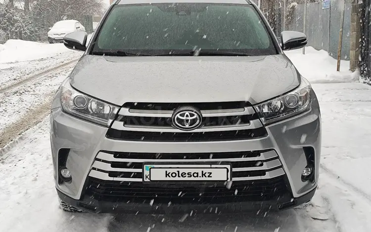 Toyota Highlander 2018 годаfor17 400 000 тг. в Алматы