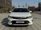 Toyota Camry 2016 года за 7 100 000 тг. в Атырау