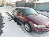 Toyota Camry 1998 годаfor3 450 000 тг. в Алматы – фото 2