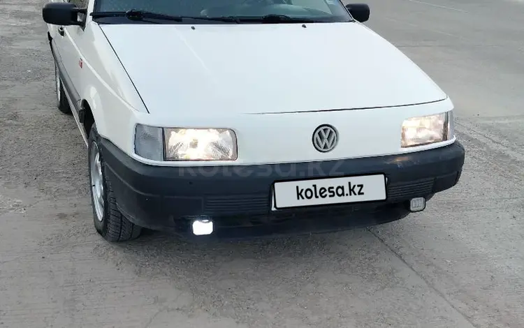 Volkswagen Passat 1993 годаүшін1 550 000 тг. в Сарыагаш