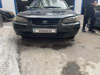 Toyota Camry 1999 года за 2 700 000 тг. в Астана