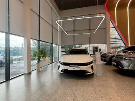 Kia K5 Luxe 2025 года за 12 690 000 тг. в Петропавловск