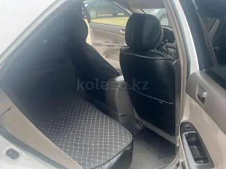 Toyota Camry 2004 года за 2 200 000 тг. в Актау – фото 11