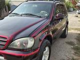 Mercedes-Benz ML 320 2000 годаүшін4 200 000 тг. в Панфилово (Талгарский р-н) – фото 2