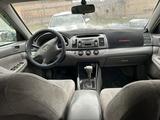 Toyota Camry 2003 годаүшін3 500 000 тг. в Шымкент – фото 4