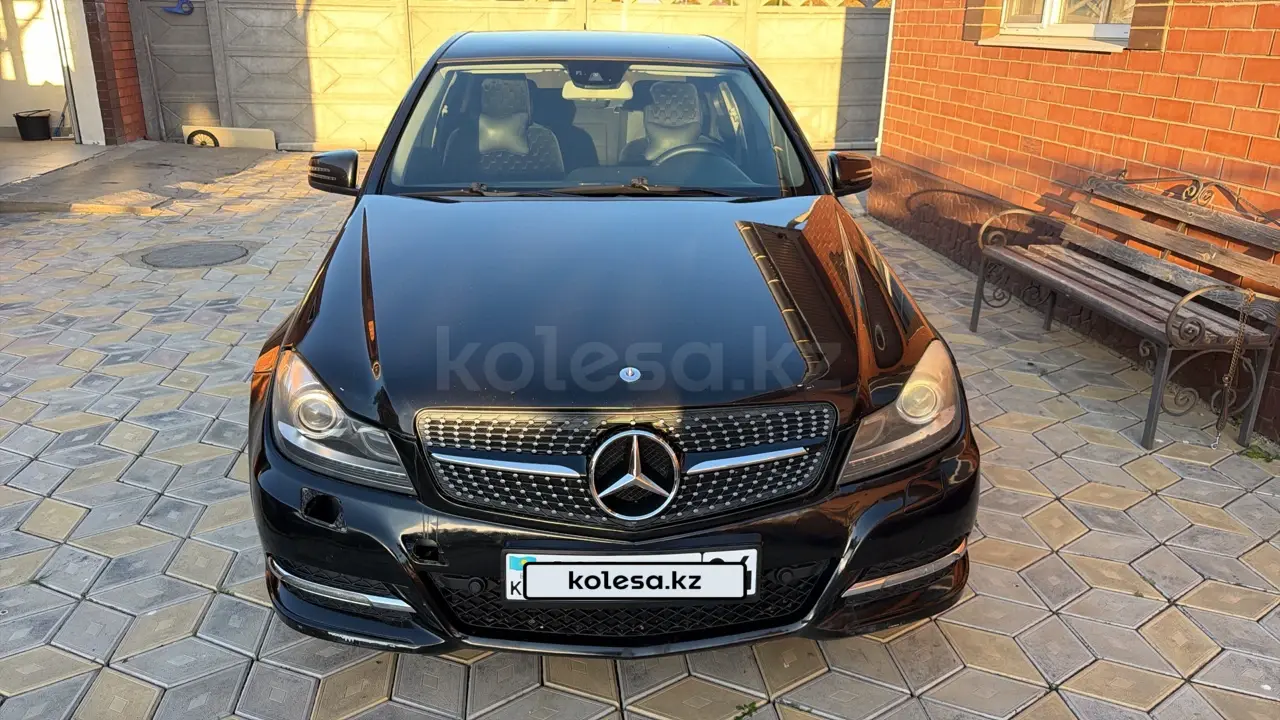 Mercedes-Benz C-Class, 2011