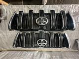 Решётка радиатора Toyota Land Cruiser Prado 150 рестайл, оригинал за 75 000 тг. в Караганда