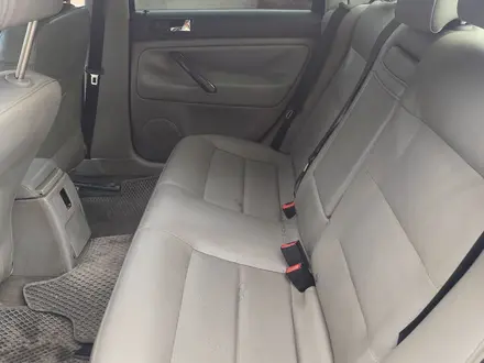 Volkswagen Passat 2005 года за 2 000 000 тг. в Алматы – фото 2