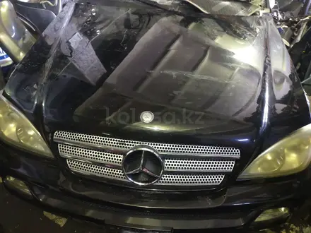 Капот Mercedes W163 за 70 000 тг. в Караганда