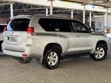 Toyota Land Cruiser Prado 2013 года за 14 350 000 тг. в Семей – фото 2