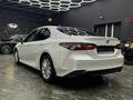 Toyota Camry 2023 годаfor15 000 000 тг. в Караганда – фото 11