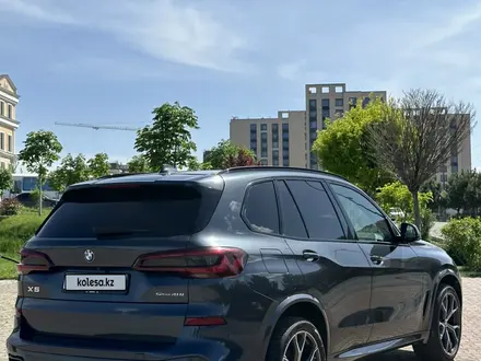BMW X5 2022 года за 38 500 000 тг. в Шымкент – фото 9