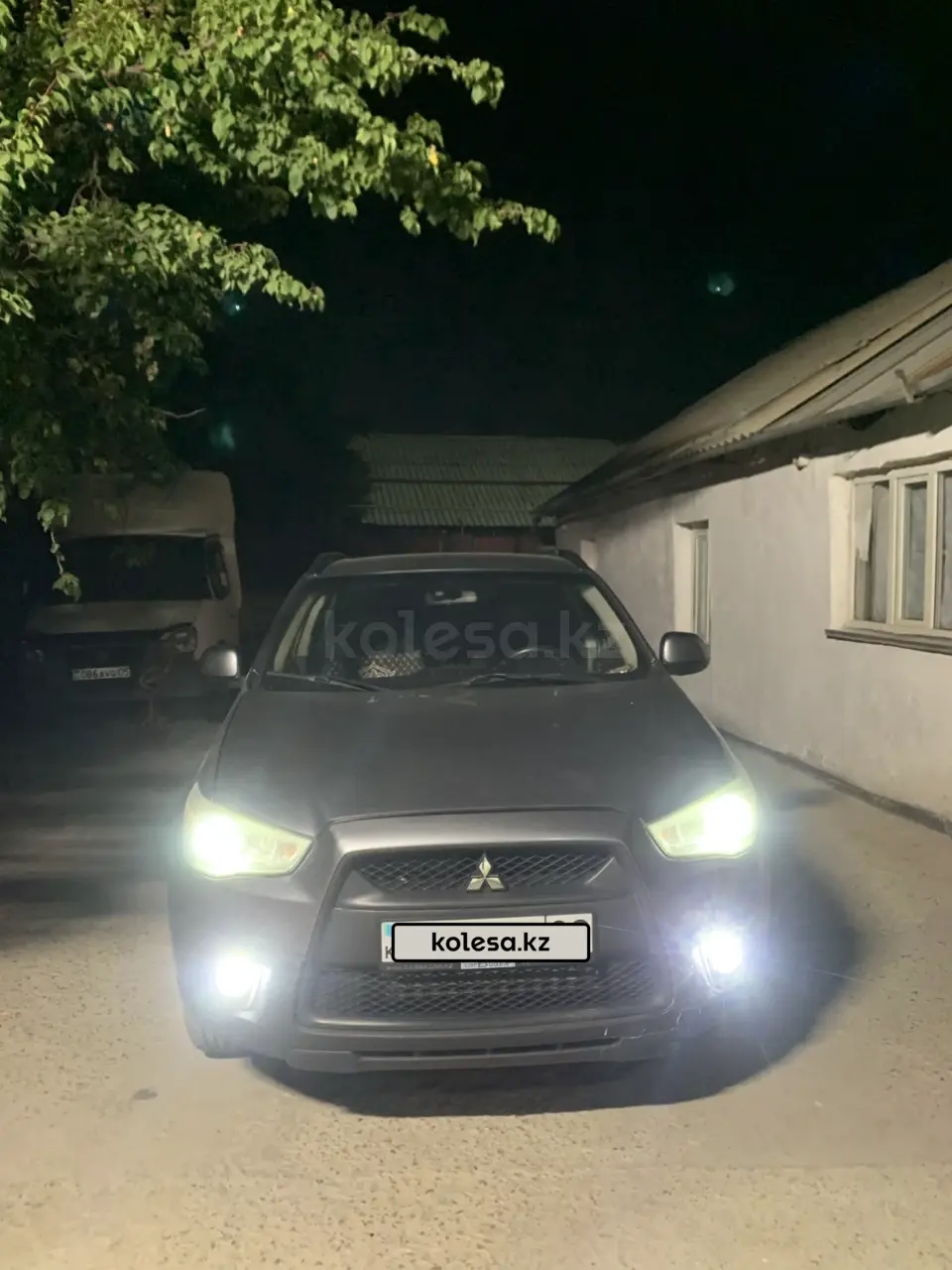 Mitsubishi ASX, 2011