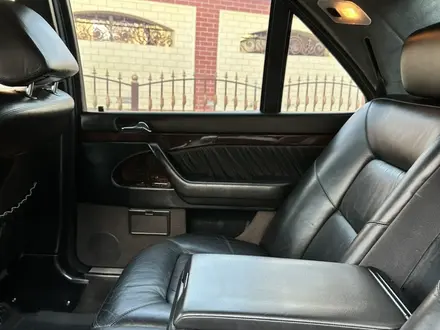 Mercedes-Benz S 320 1998 года за 8 000 000 тг. в Шымкент – фото 14