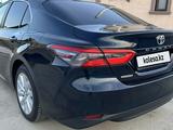 Toyota Camry 2017 года за 11 500 000 тг. в Атырау – фото 4