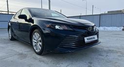 Toyota Camry 2017 годаүшін11 500 000 тг. в Атырау