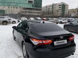 Toyota Camry 2020 года за 12 950 000 тг. в Астана – фото 4