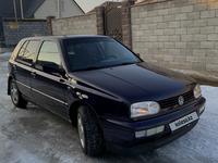 Volkswagen Golf 1997 годаүшін2 100 000 тг. в Алматы