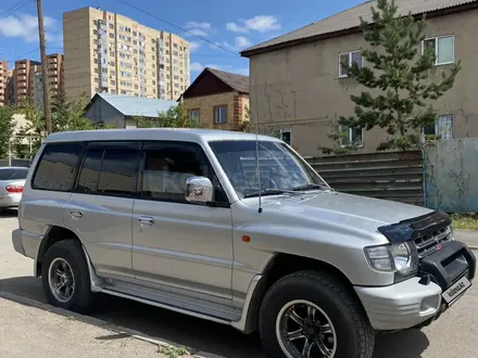 Mitsubishi Pajero 2000 года за 6 200 000 тг. в Астана – фото 2