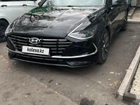 Hyundai Sonata 2022 года за 13 200 000 тг. в Алматы