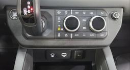 Land Rover Defender 2024 годаүшін35 500 000 тг. в Алматы – фото 4