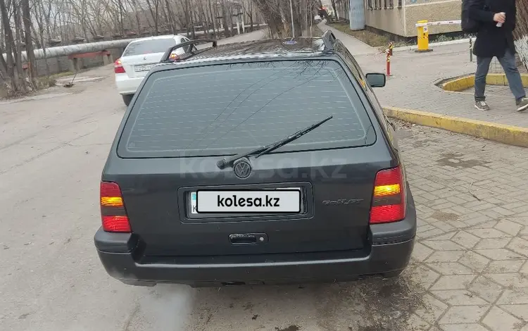 Volkswagen Golf 1994 года за 2 400 000 тг. в Астана