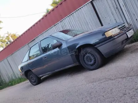 Opel Vectra 1994 года за 350 000 тг. в Алматы – фото 2