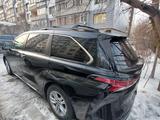 Toyota Sienna 2021 года за 19 000 000 тг. в Атырау – фото 4