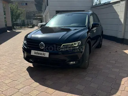 Volkswagen Tiguan 2018 года за 11 000 000 тг. в Шымкент – фото 4