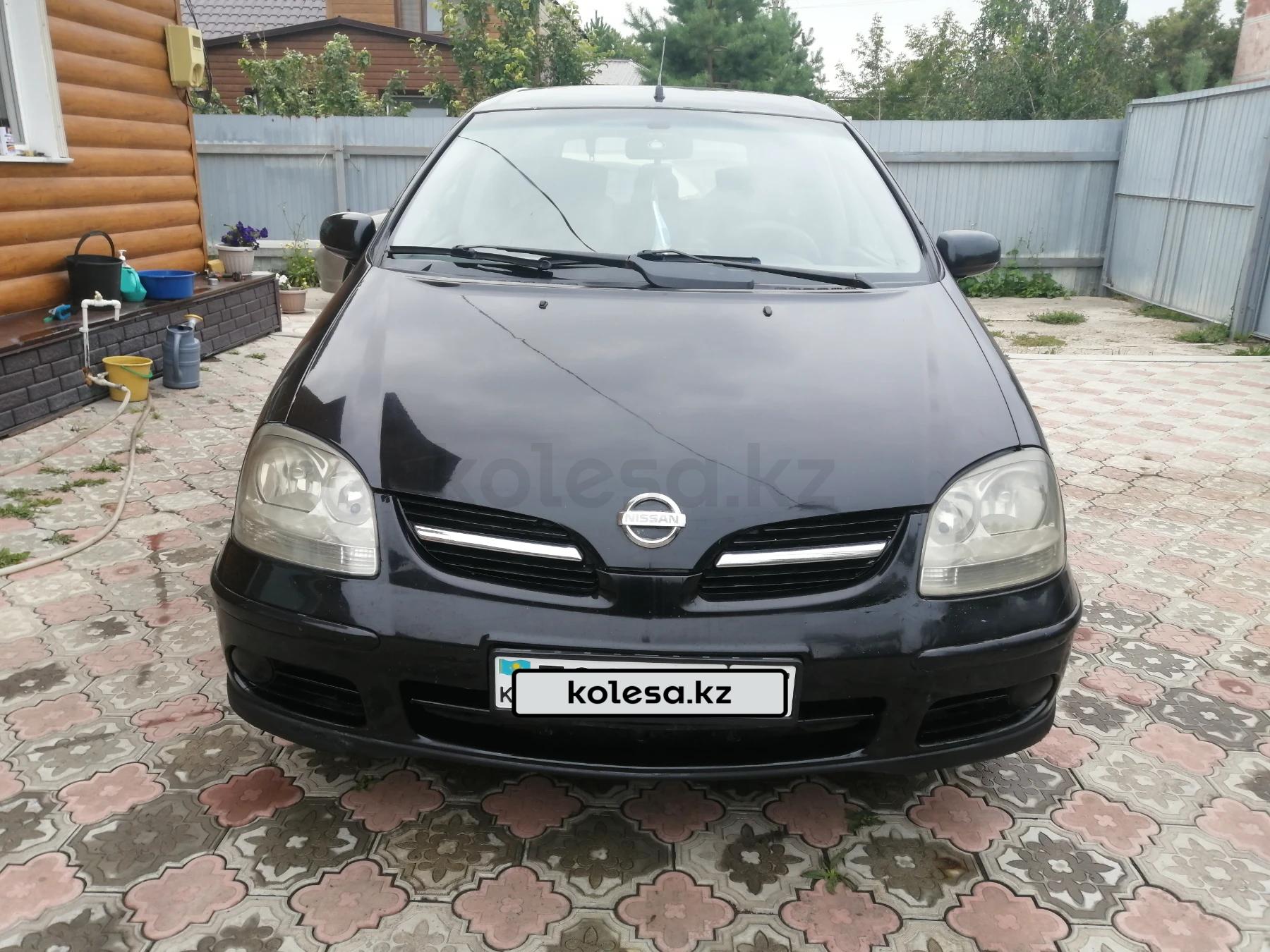 Nissan Almera Tino 2003 г.