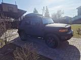 Toyota FJ Cruiser 2007 годаүшін14 000 000 тг. в Алматы – фото 2