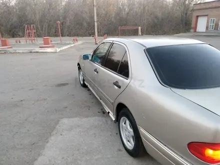 Mercedes-Benz E 240 1997 года за 2 000 000 тг. в Усть-Каменогорск – фото 5